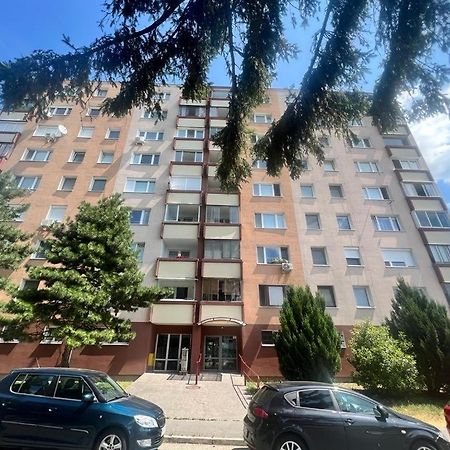 Апартаменты Apartman Solid, Братислава Экстерьер фото